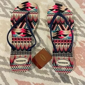 Havaianas flip flops Aztec